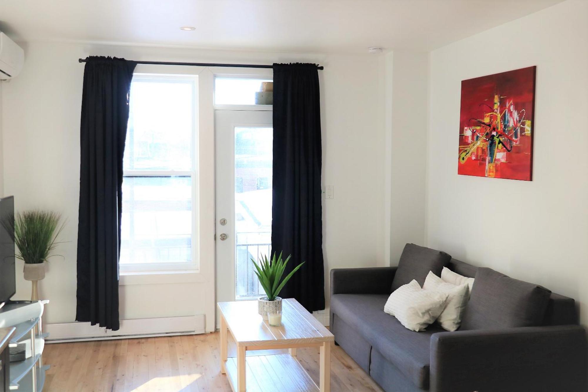 5-Star Prime Location - Bright Condo مونتريال المظهر الخارجي الصورة