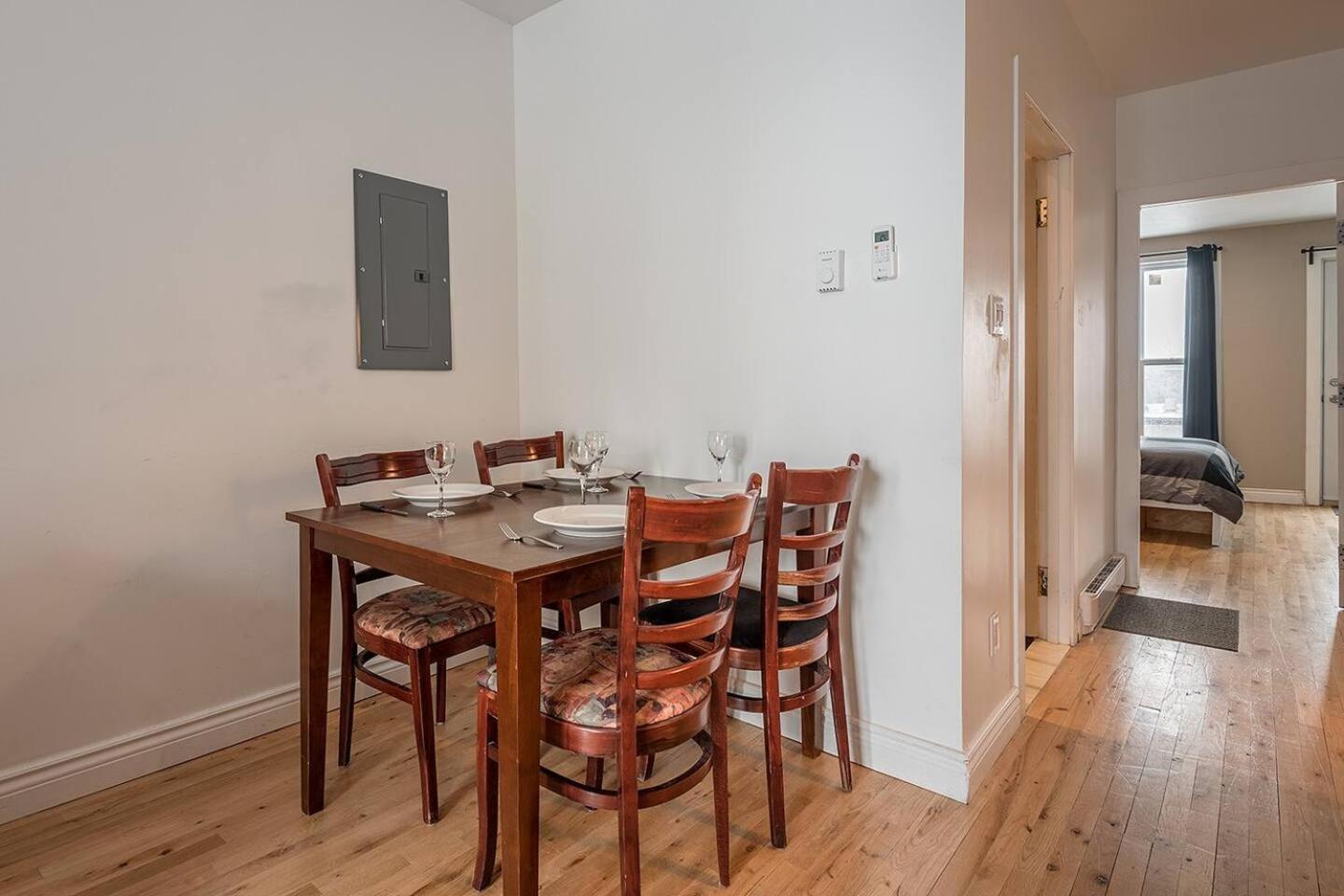 5-Star Prime Location - Bright Condo مونتريال المظهر الخارجي الصورة